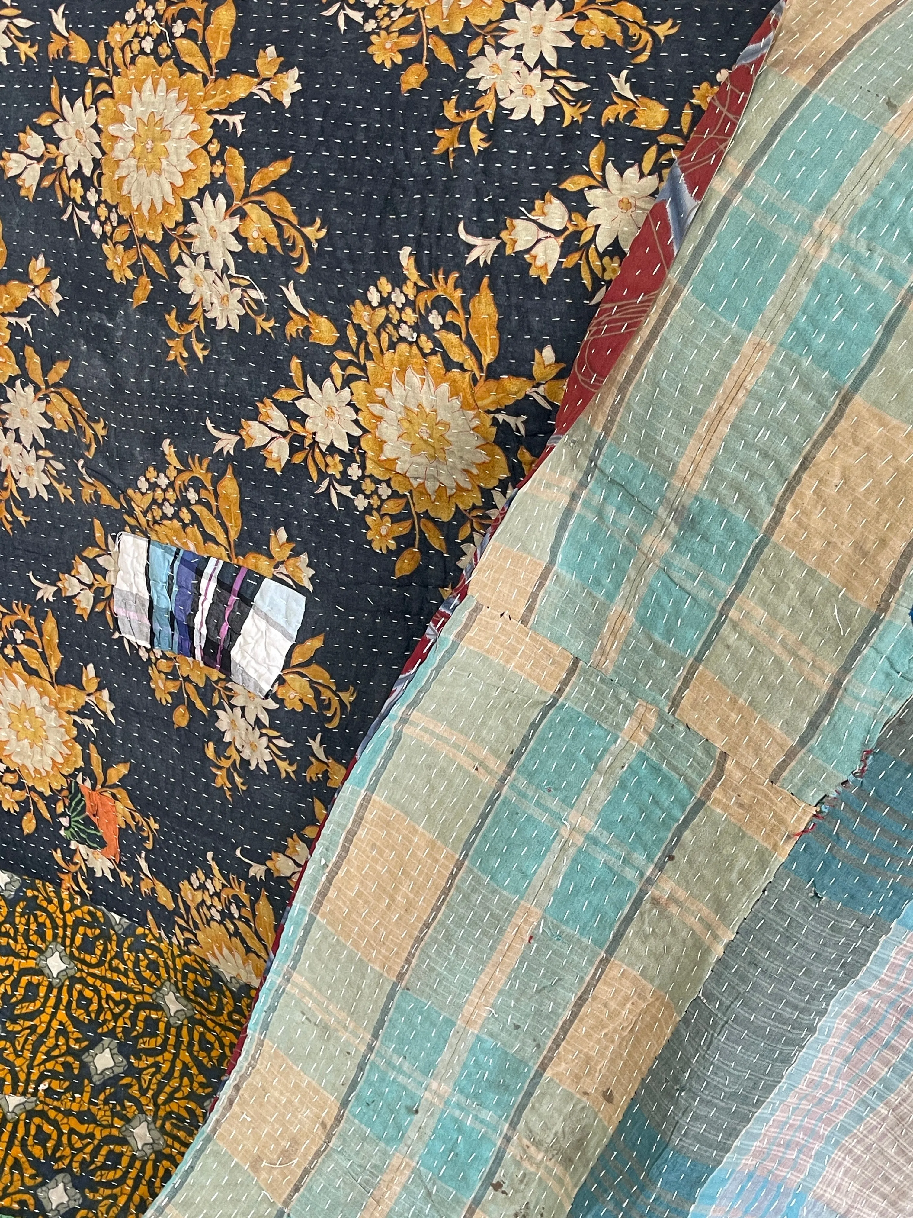 Indian Handmade Vintage Cotton Reversible Kantha Quilt Throw Bedspread - Seema