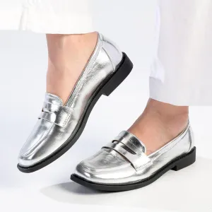 Madison Bliss 3 Loafer With Saddle - Silver