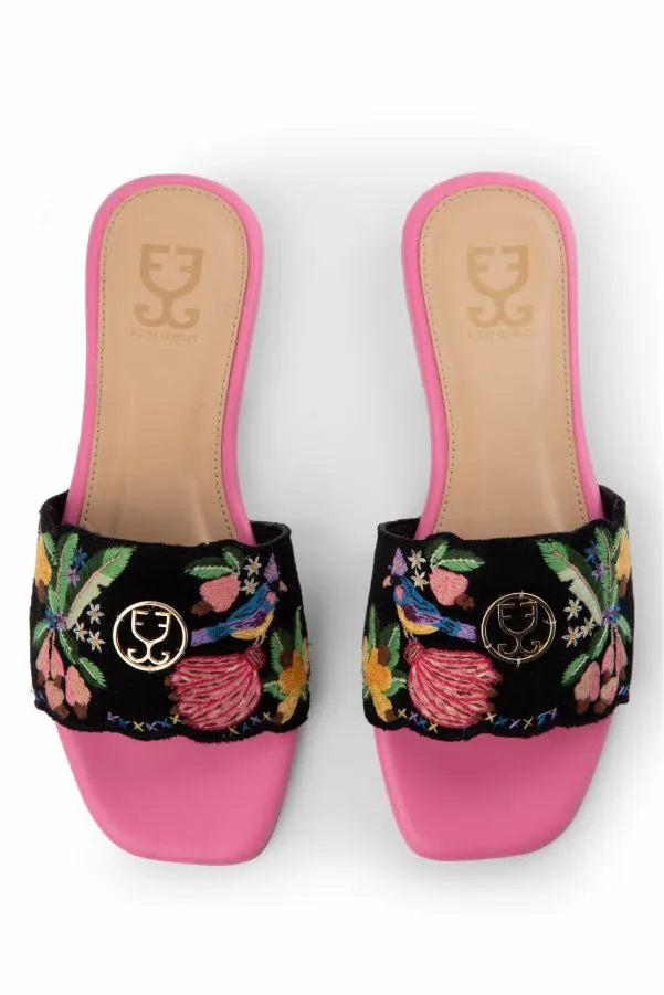 Midnight Snack : Slip ons