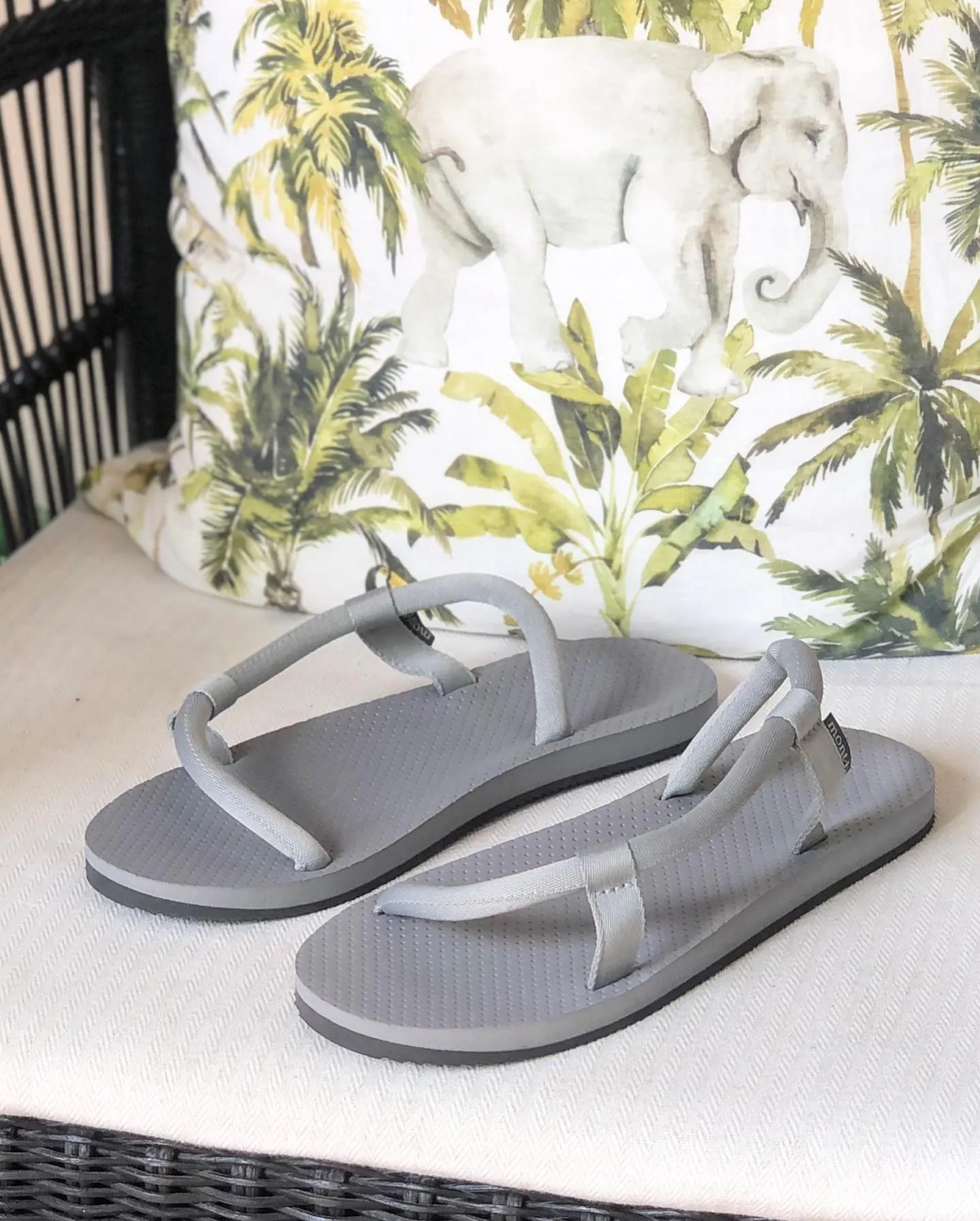 MONTBELL SOCK-ON SANDALS UNISEX GREY/SILVER GY/SV 1129476