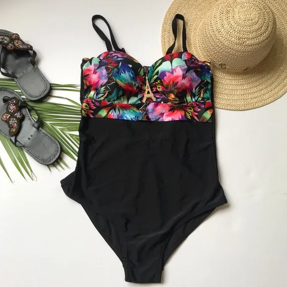One piece black floral swimsuit Bathingsuit