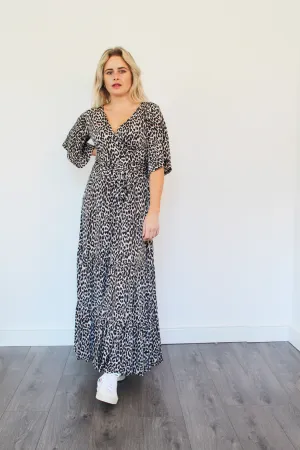 ONJENU Tilly Maxi Dress in Beige Leopard
